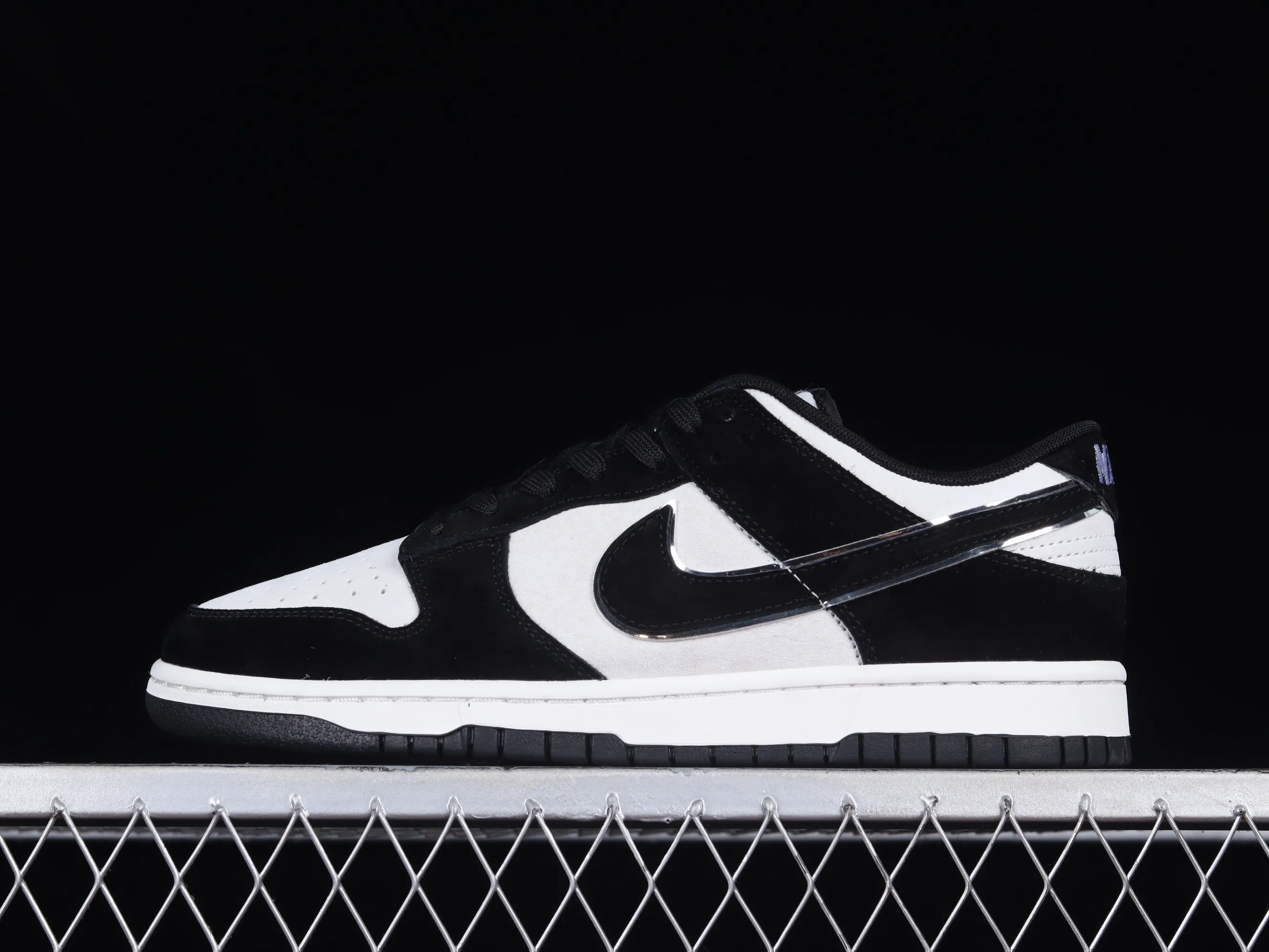 All categories Nk SB Dunk series Nk SB Dunk Low low-top sneakers Nk SB Dunk Low black panda color SB low-top sports and leisure sneakers ST1391-100